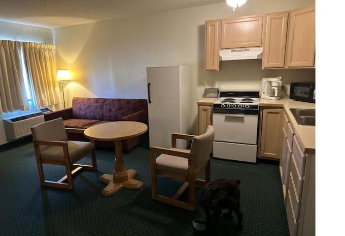 Oakridge Motel Newaygo Экстерьер фото