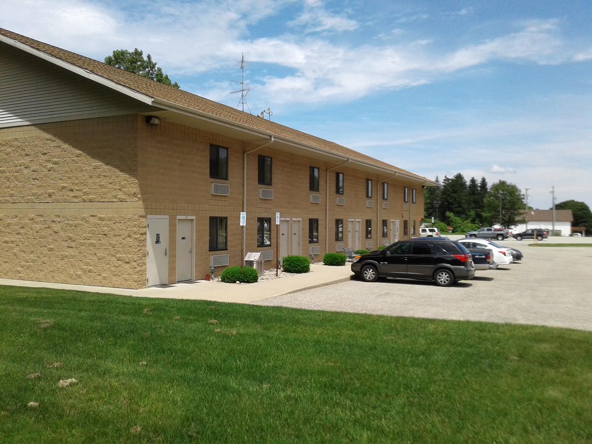 Oakridge Motel Newaygo Экстерьер фото